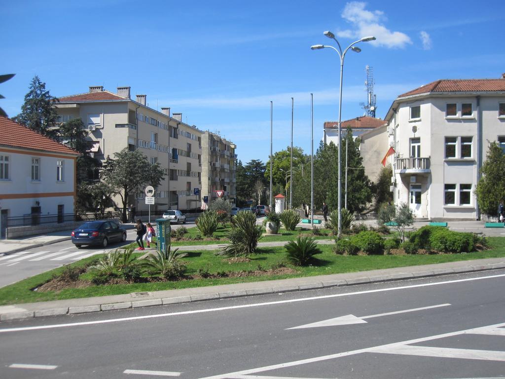 Apartments City Center Тиват Екстериор снимка