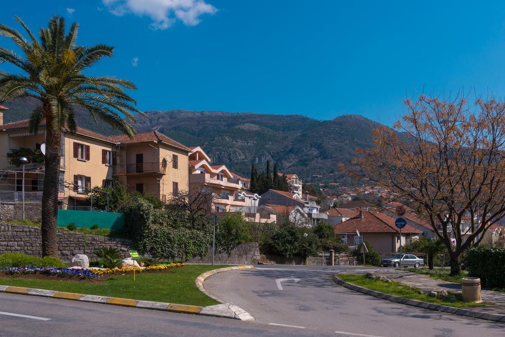 Apartments City Center Тиват Екстериор снимка