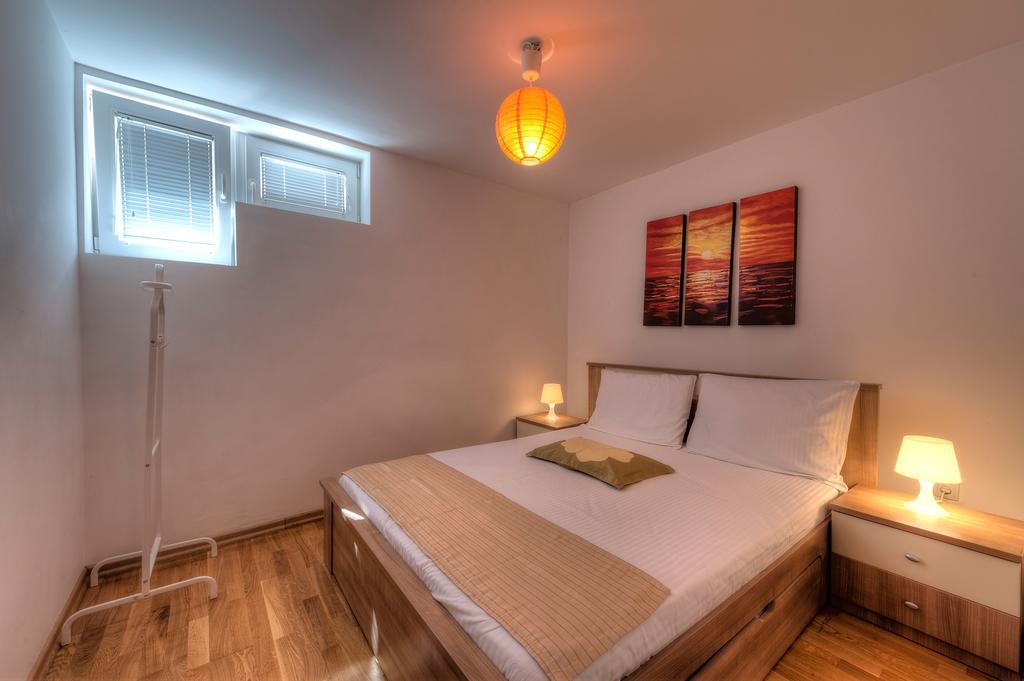 Apartments City Center Тиват Екстериор снимка