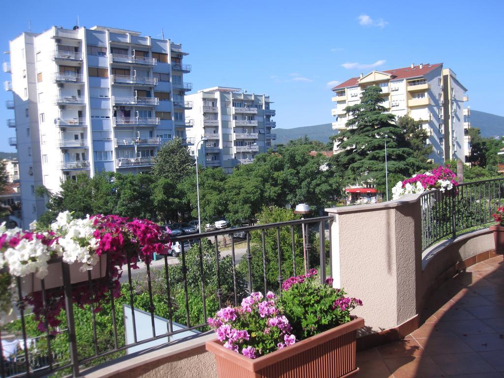 Apartments City Center Тиват Екстериор снимка