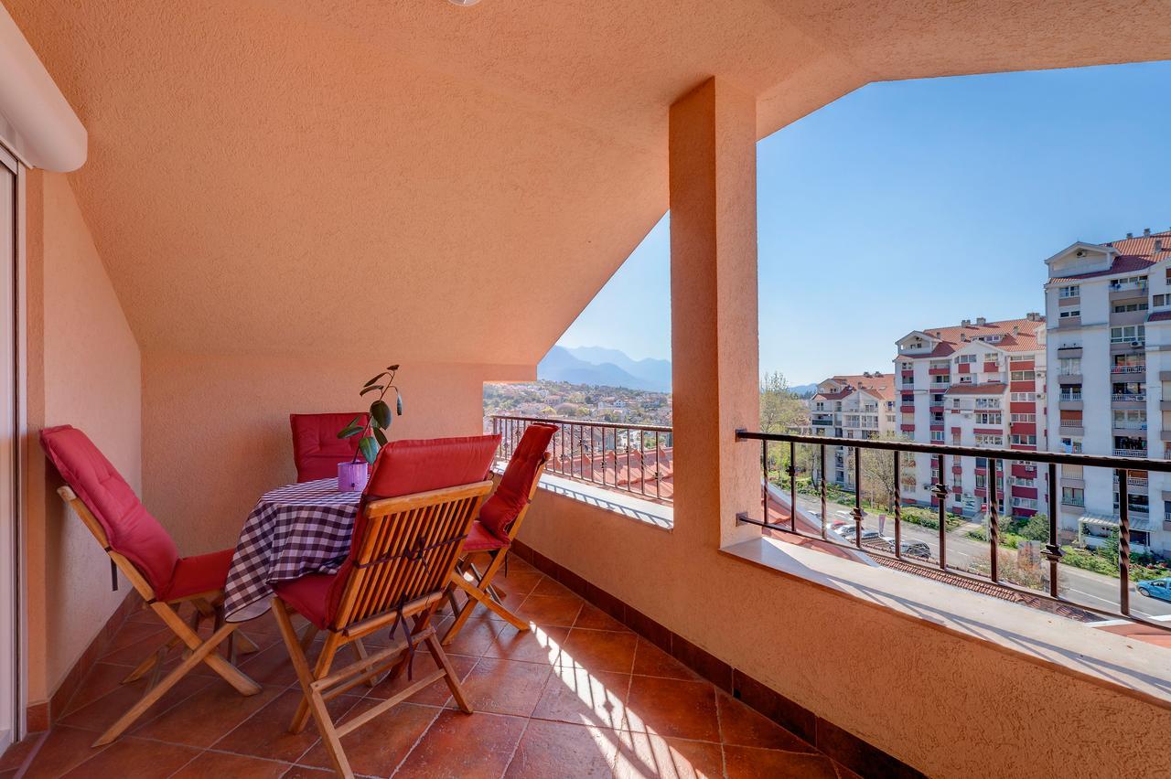 Apartments City Center Тиват Екстериор снимка