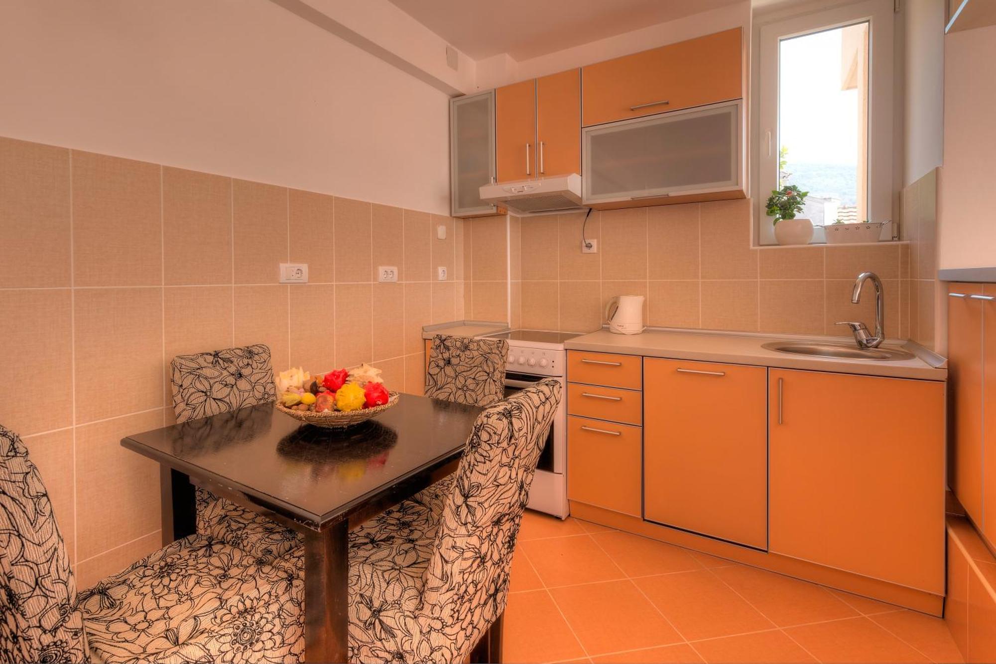 Apartments City Center Тиват Екстериор снимка